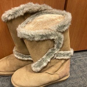 Bear paw size 10 tan boots